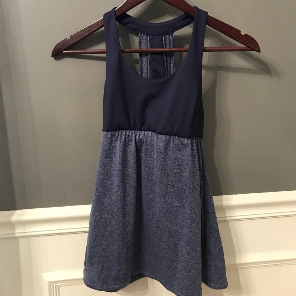 Flowy athletic tank top